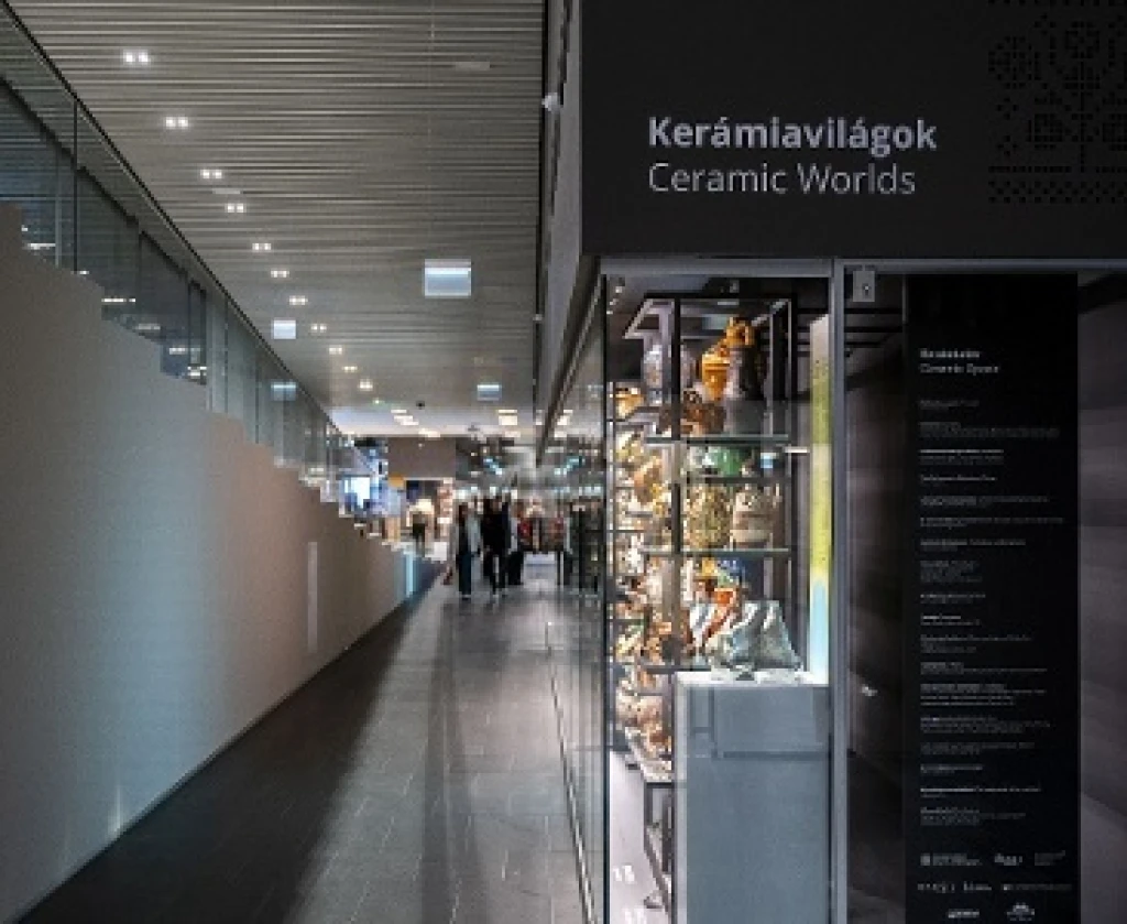 Kurátori tárlatvezetés a Kerámiatérben