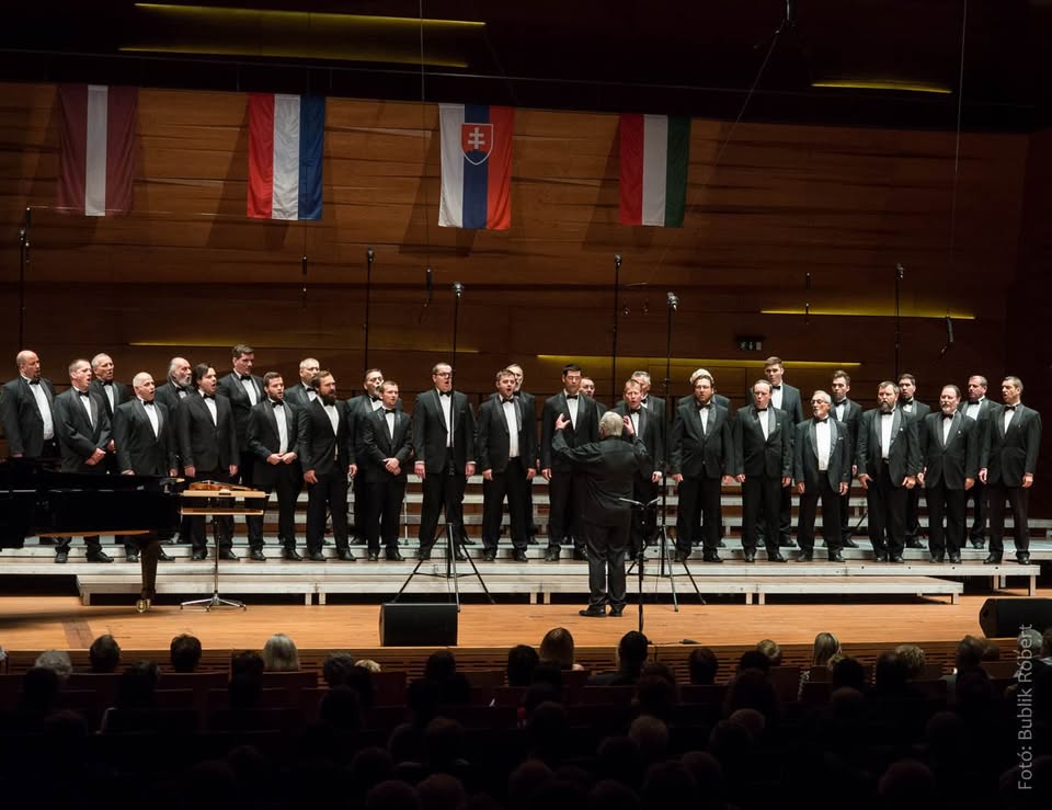 Singing Together for Advent with the Béla Bartók Male Choir