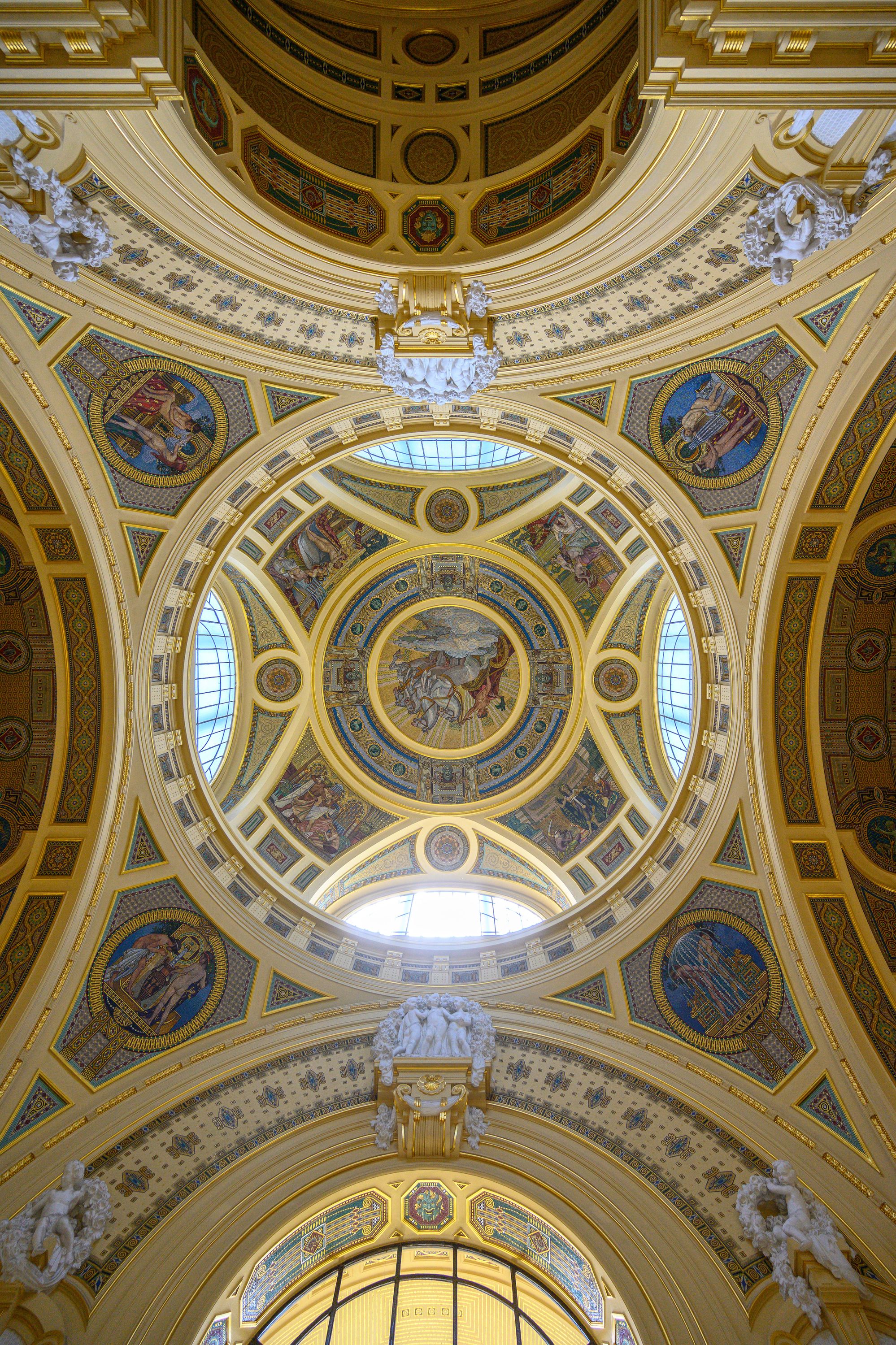 Széchenyi Gyógyfürdő és Uszoda séta Galéria kép 7