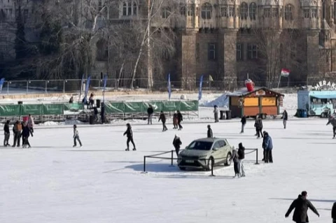Szezonzáró hét a Városligeti Műjégpályán