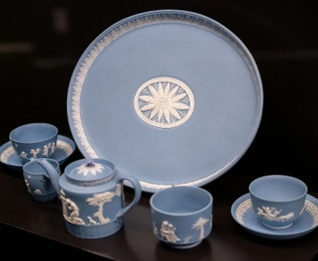 Kurátori tárlatvezetés a Hétköznapi luxus c. kiállításban