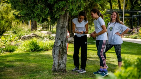 Rendőr- és tűzoltónapi tájfutás a Ligetben