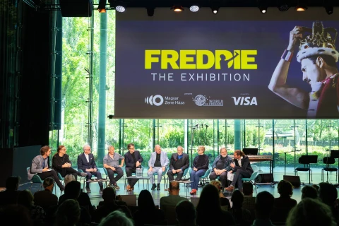 A Magyar Zene Háza új kiállítása: Freddie Mercury, ahogy még sohasem láttad